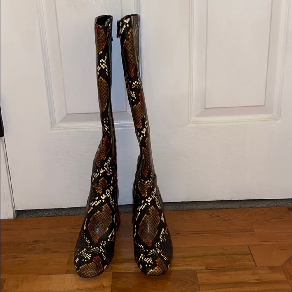 Chunky heel boots